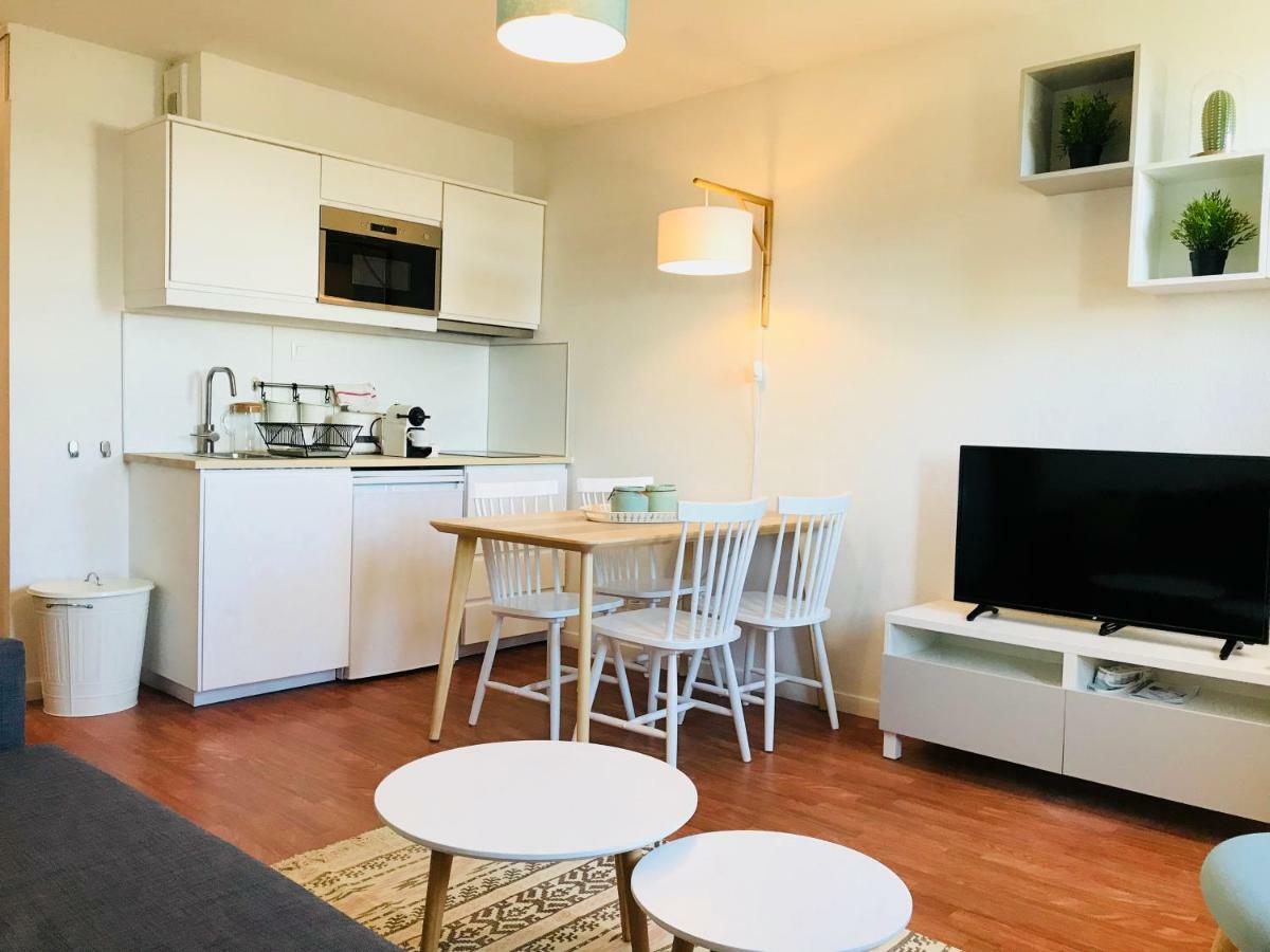 Appartement Sur L'Ile De Nantes - Place De Parking Gratuit Zewnętrze zdjęcie